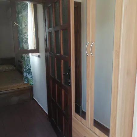 Maxim - Free Parking