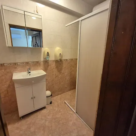 Maxim - Free Parking 3* Warna