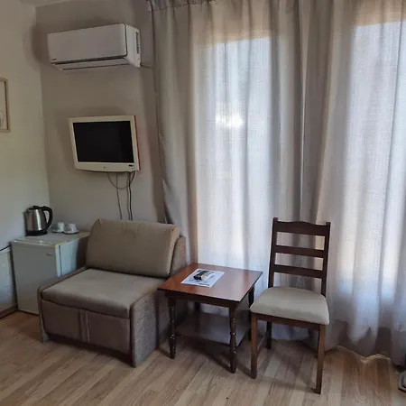 Maxim - Free Parking 3* Warna