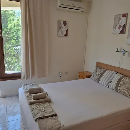 Maxim - Free Parking Warna