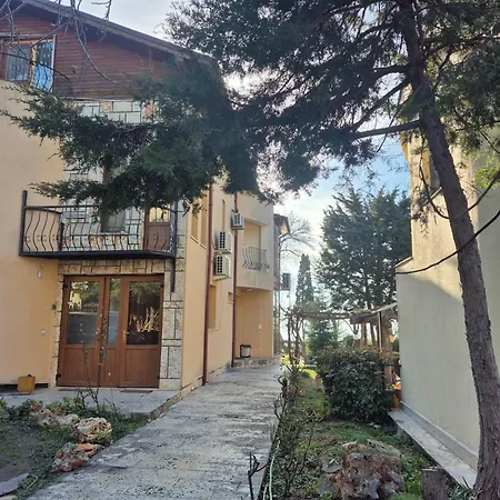 Pensiune Maxim - Free Parking