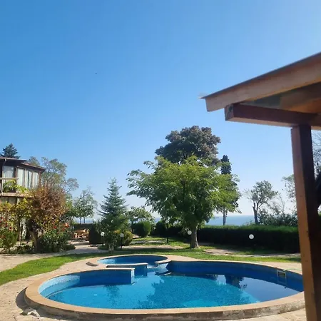 Maxim - Free Parking 3*