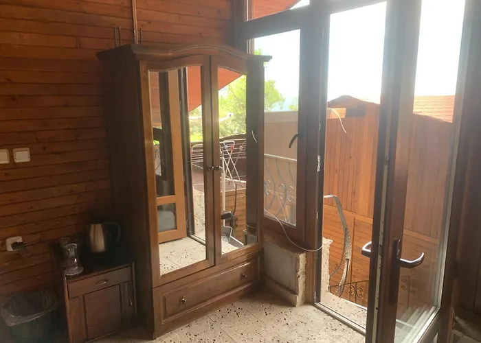 Maxim - Free Parking Guest house Varna