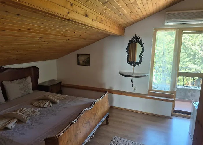 Maxim - Free Parking Varna