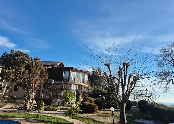 Maxim - Free Parking 3*