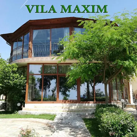 Maxim בית הארחה וארנה