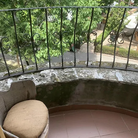 Guest house Maxim *