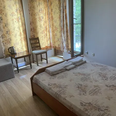 Guest house Maxim