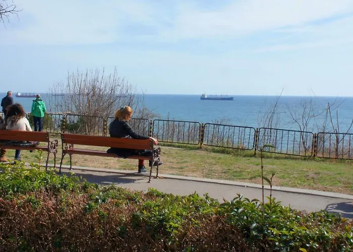 Maxim - Free Parking Гостевой дом 3*